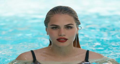 "خلقت أجواء غير مناسبة".. طرد سباحة من أولمبياد باريس يثير الجدل